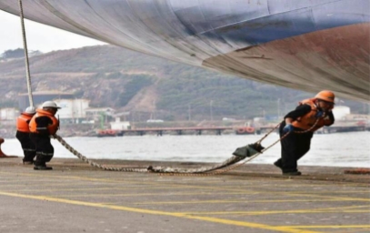 Mooring Operation at port